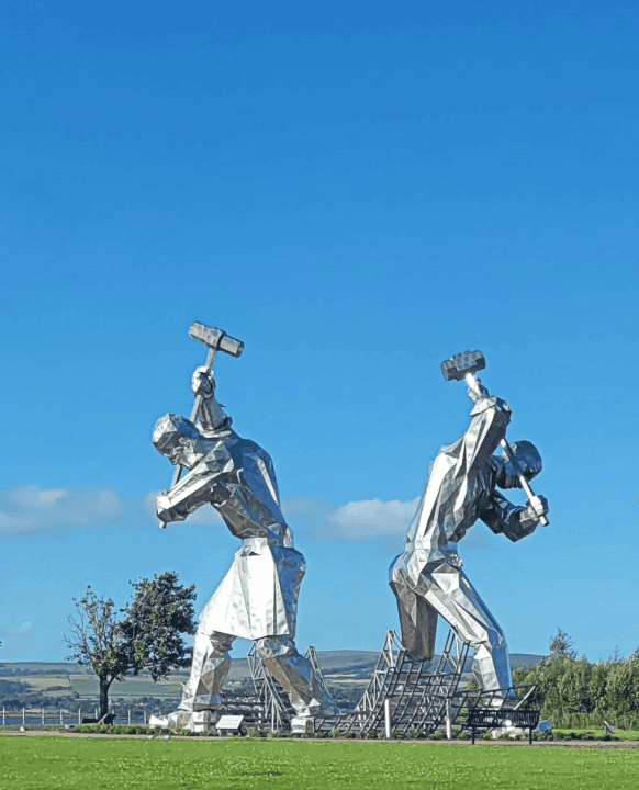 Free Labor Day image available via Canva.com